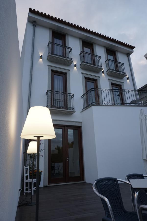 Feira Hostel & Suites Santa Maria da Feira Exterior foto